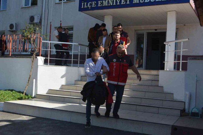 Ayvalık’ta Yaşlı Kadını Telefonla Dolandıranlar Şanlıurfa’da Yakalandı