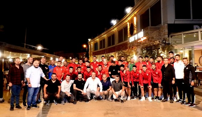Çeşme Belediyespor’a Moral Yemeği