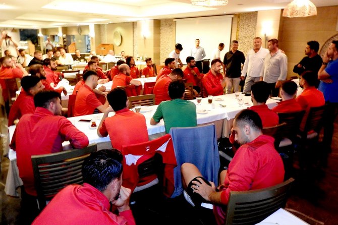 Çeşme Belediyespor’a Moral Yemeği