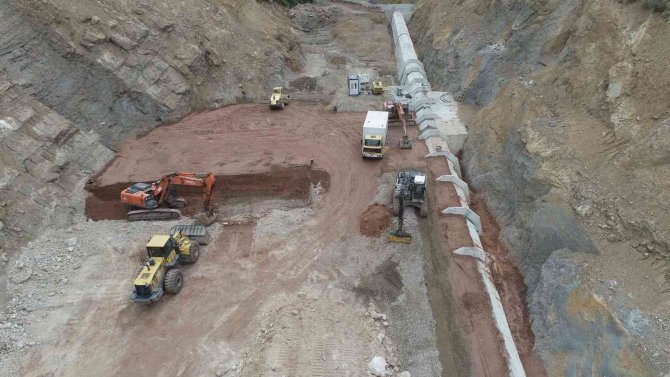 Eskipazar Haslı Göleti’nde Çalışmalar Devam Ediyor