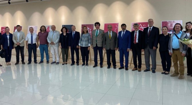 Dpü Gsf’nin Düzenlediği “22’den 22’ye” İsimli Sergi İ̇zmir’de Açıldı