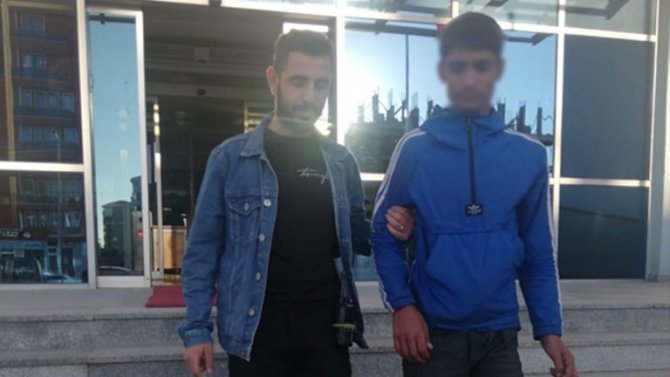 Silahlı Yağma Ve Hırsızlık Suçlarından Aranan İki Kişi Keşan’da Yakalandı