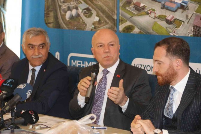 Başkan Sekmen: “1 Ekimden İtibaren Ulaşım Fiyatını Öğrencilerimiz İçin 2,5 Liraya İndirdik”