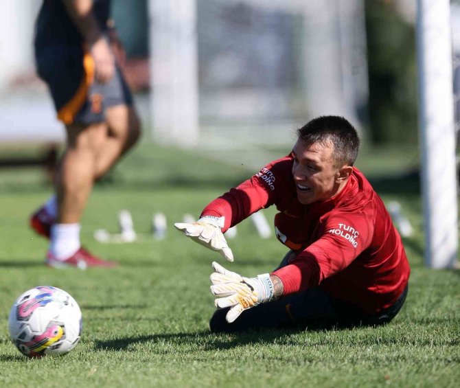 Galatasaray, Adana Demirspor Maçı Hazırlıklarını Tamamladı
