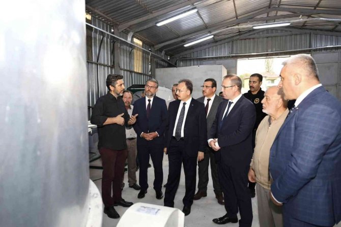 Vali Kızılkaya Üretici Tesislerini İnceledi