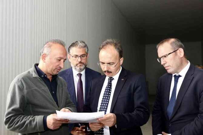 Vali Kızılkaya Üretici Tesislerini İnceledi