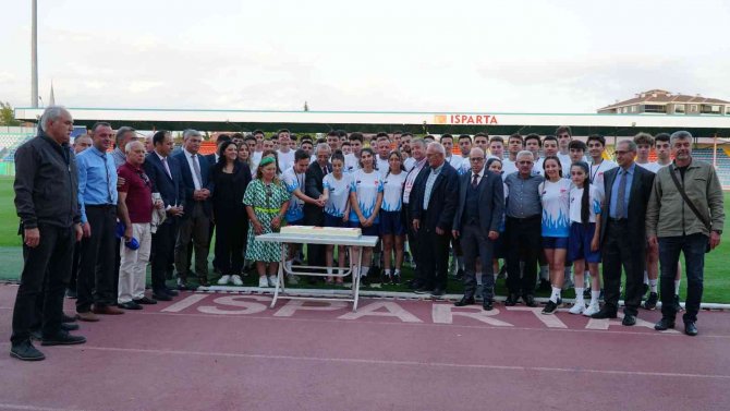Ispartalı Futbol Hakemleri Sezonu Açtı