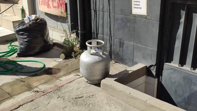 Sultangazi’de Gaz Kaçağı Sonucu Patlama: 1 Yaralı