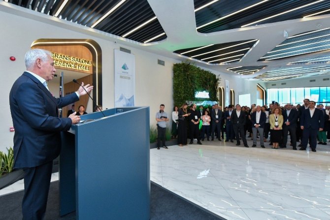 Akkök Holding’den 3 Yılda 265 Milyon Liralık Ar-ge Yatırımı