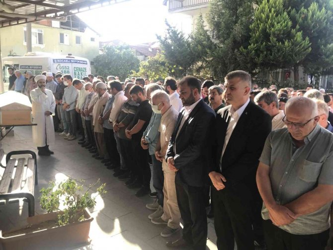 1 Yıl Önce Ölen Kızı Gibi Kendisi De Kaza Kurbanı Oldu