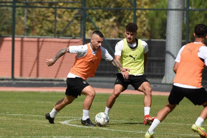 Manisa Fk’da Adanaspor Hazırlıkları Devam Ediyor