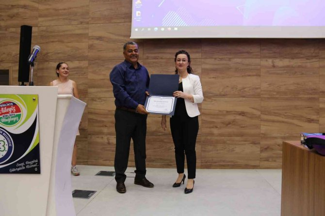 Büyükşehir Muhtarlara Yönelik Eğitimlerini Sürdürüyor