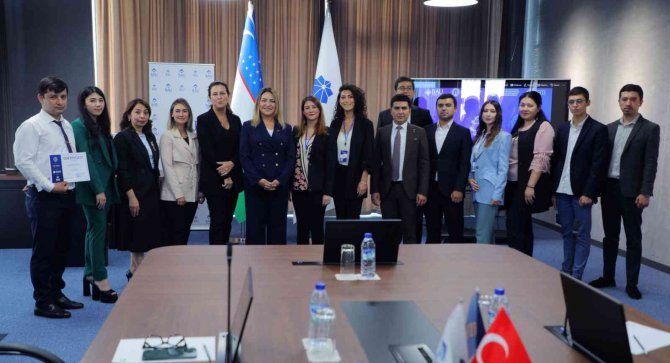 “Kızlar İçin Yapay Zeka” Projesi Özbekistan’da Sunuldu