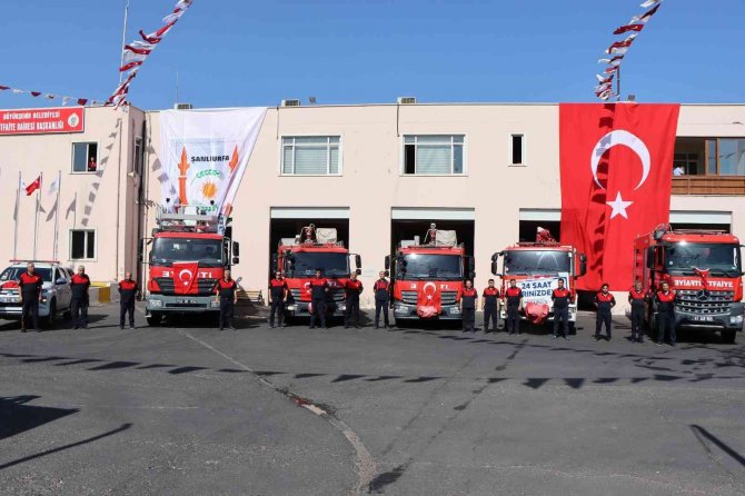 Şanlıurfa İ̇tfaiyesinden Kortej Geçişi