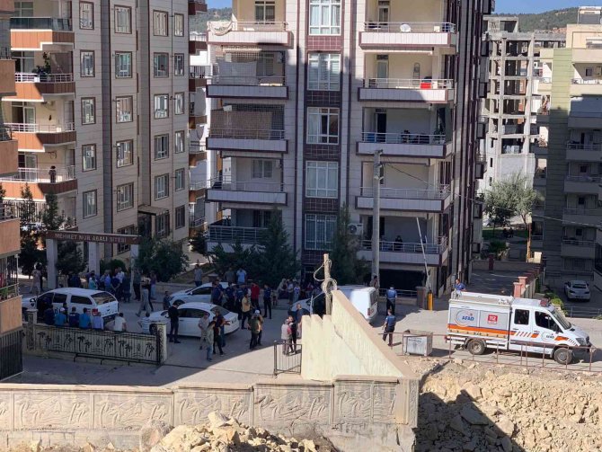 Şanlıurfa’da Göçük Altında Kalan İşçi Ağır Yaralandı