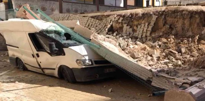 Şanlıurfa’da Göçük Altında Kalan İşçi Öldü