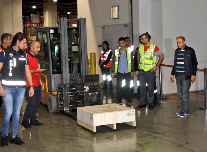 Tarihi Yazıt Hollanda’dan Türkiye’ye Getirildi