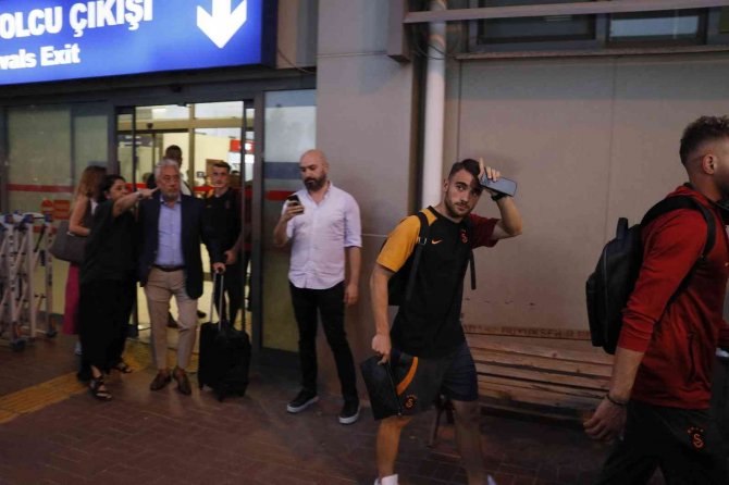 Galatasaray, Adana Demirspor Maçı İçin Adana’ya Geldi