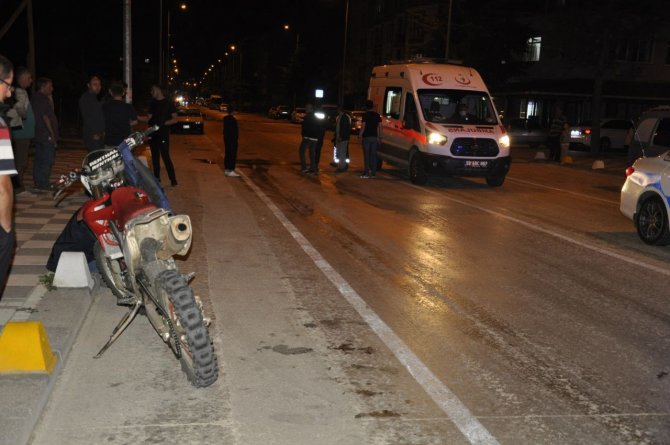 Motosikletten Düşen Sürücü Ağır Yaralandı