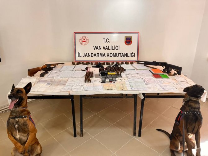 Van Merkezli 4 İlde Tefeci Operasyonu: 17 Gözaltı