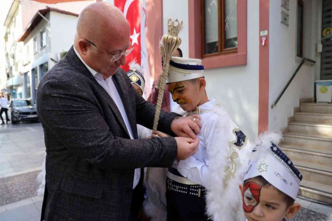 Menteşe’de Toplu Sünnet Şöleni