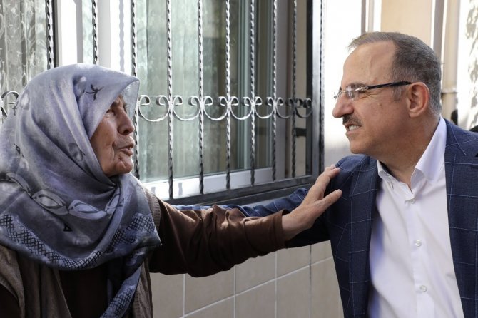 Ak Parti İ̇zmir’den Engelli Ve Yaşlı Vatandaşlara Öncelik