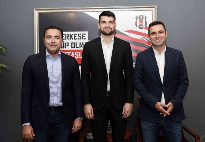 Beşiktaş’ta Ersin Destanoğlu’nun Sözleşmesi Yenilendi