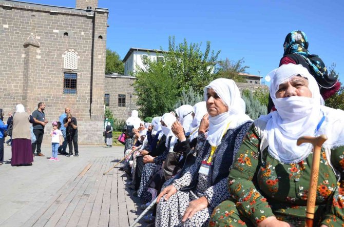 Dünya Yaşlılar Gününde ’Ulu Çınarlar’ Yalnız Bırakılmadı
