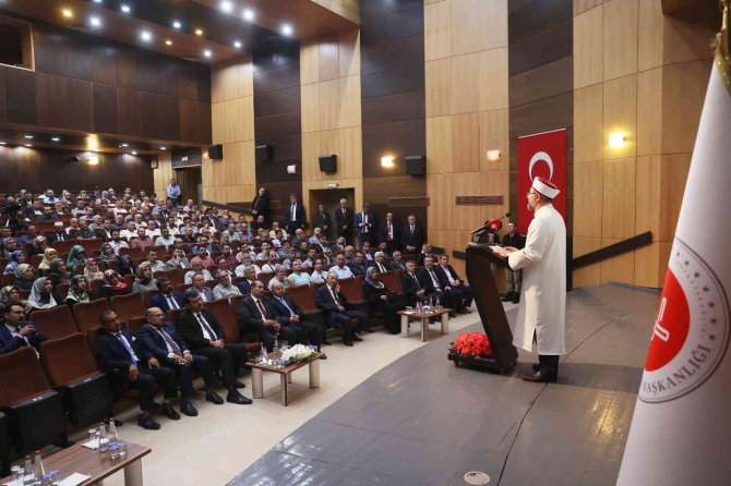 Diyanet İ̇şleri Başkanı Erbaş: “Bizler, Allah’ın Dinine Ve Bütün İnsanlığın Geleceğine Hizmet Gayesiyle Çalışıyoruz”