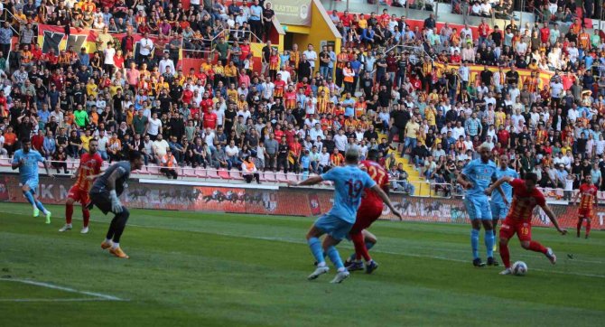 Spor Toto Süper Lig: Kayserispor: 1 - Trabzonspor: 0 (İ̇lk Yarı)