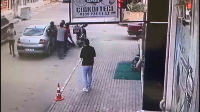 Sinyal Verme Kavgasında Onlarca Kişi Birbirine Girdi: O Anlar Kamerada