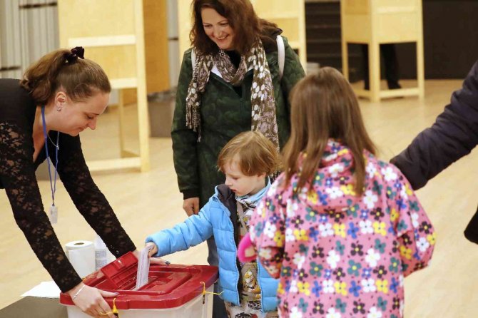 Letonya’da Halk, Parlamento Seçimleri İçin Sandık Başında