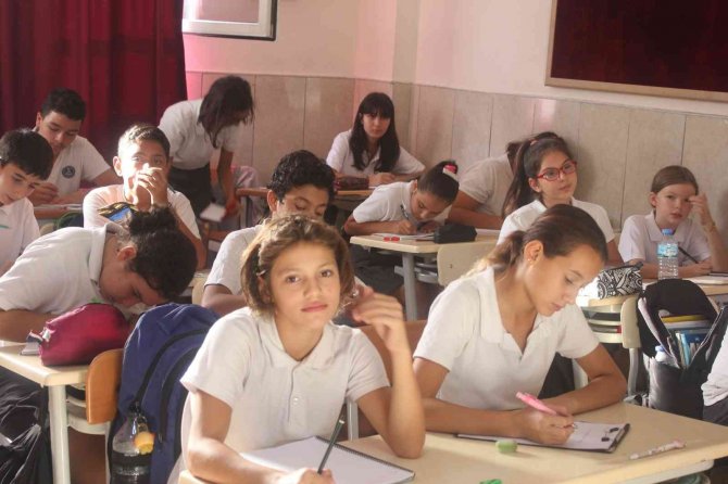 Marmarisli Öğrencilerden İtfaiyeciler İçin Anlamlı Ders