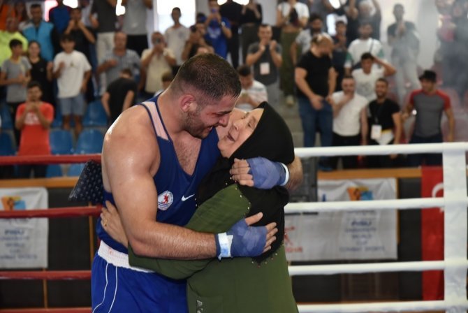 Omü’lü Berat Acar Dünya Şampiyonu