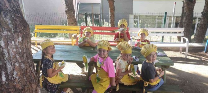 Miniklerden Kestane Ve Mısır Tanıtımı