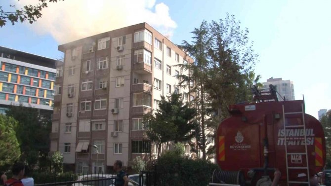Şişli’de Yangın Paniği: 1 Kişi Dumandan Etkilendi