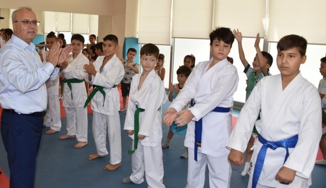 Salihli’de 35 Branşta Kurs Düzenleniyor