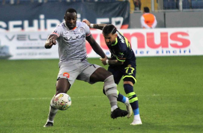 Spor Toto Süper Lig: Mke Ankaragücü: 1 - M. Başakşehir: 2 (Maç Sonucu)