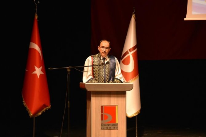 Tıp Fakültesi Öğrencileri Beyaz Önlüklerini Giydiler