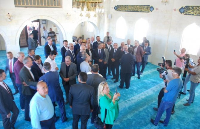 Besni’de Merinos Haci Mustafa Rabuş Camii İbadete Açıldı