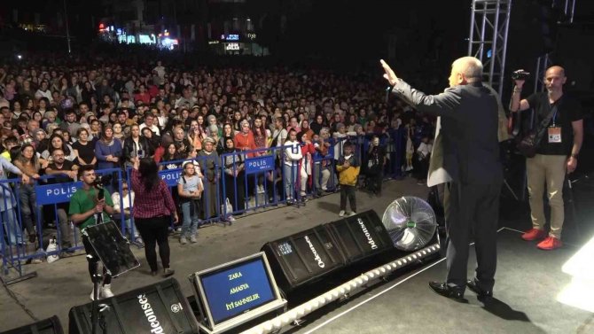 Başkan Sarı Açıkladı, Amasya Belediyesi Bu Kış Da Üniversitelilerin Doğalgaz Ve Su Faturalarını Karşılayacak
