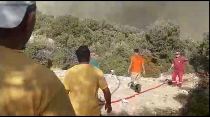 Kaş’ta Orman Yangınına Havadan Ve Karadan Müdahale Sürüyor