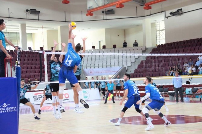 Voleybol: Hatay Büyükşehir Belediyespor Evinde Mağlup