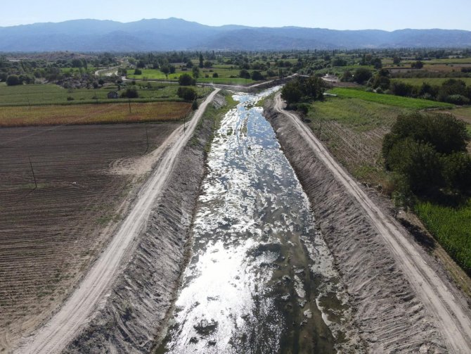 Karpuzlu’da Yatak Temizleme Çalışmaları Yapıldı