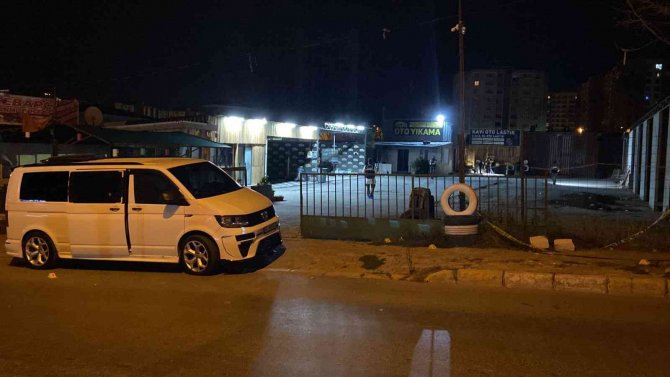 Beylikdüzü’nde Otoparka Silahlı Saldırı
