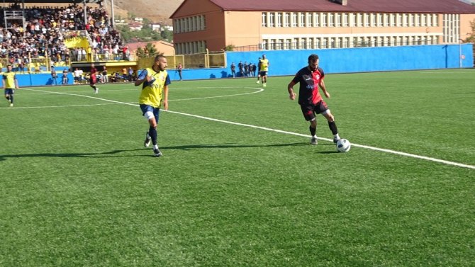 Özgüzelderespor Bal Ligine Galibiyetle Başladı
