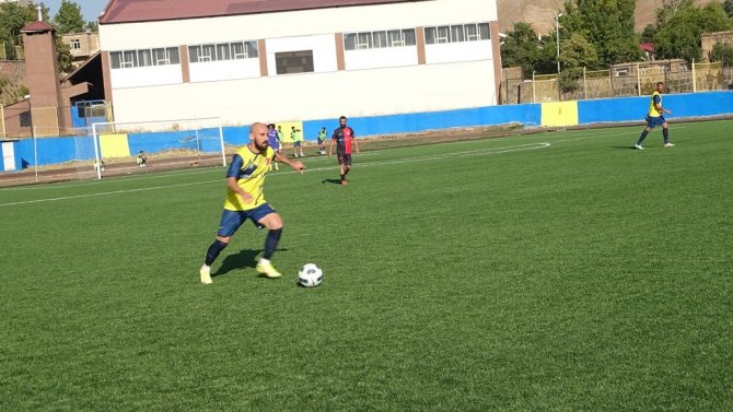 Özgüzelderespor Bal Ligine Galibiyetle Başladı