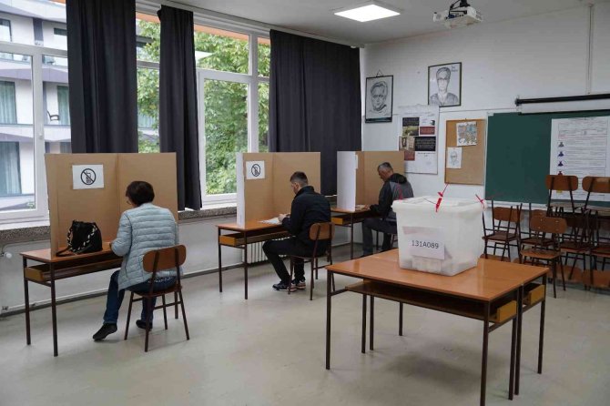 Bosna Hersek’te Halk Genel Seçim İçin Sandık Başında