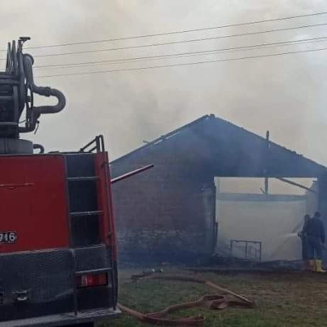 Kastamonu’da 500 Balya Saman İle Balya Makinesi Yandı