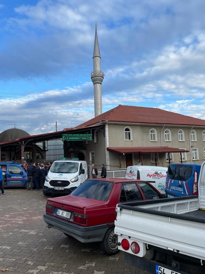 Minareden Düşen İşçi Hayatını Kaybetti